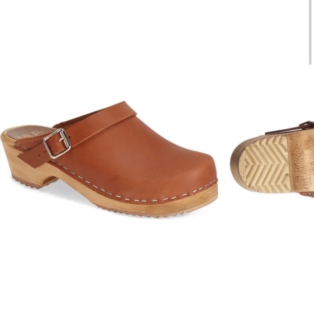 Clogs MIA